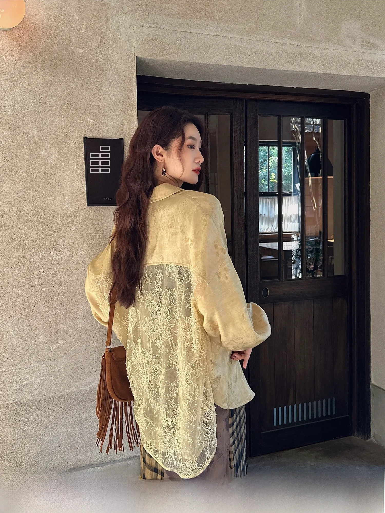 

Sanji Bla Flower Lace Bead Tube Silk irt Women's Faionable Autumn Special Ladies' Premium irt Simple Commute Sle