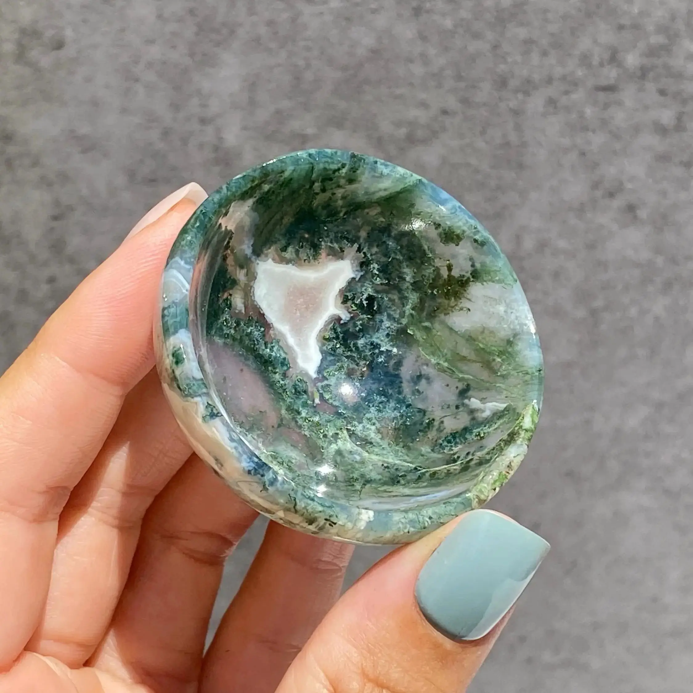 

1pc Moss Agate Mini Bowl Carving, Bohemian Style Collectible, Unique Crystal Gift for Home Decor, Christmas, Valentine's Day