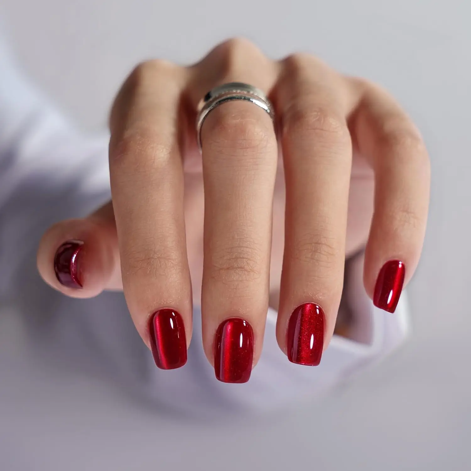 

Cat Eye Press On Nails Red Square - Cherry Short Fake Nails with Glue, Glossy Reusable Nail Tips 16 Sizes - 32 Soft Gel Nails