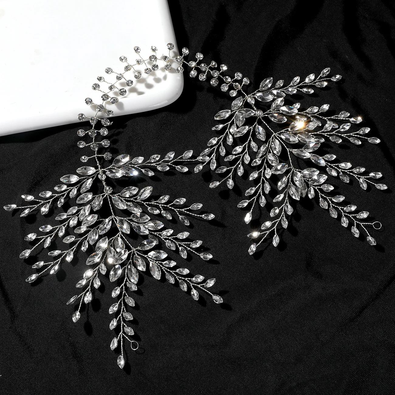 SLBRIDAL Handgefertigtes, trendiges Braut-Stirnband mit Kristallen, Strass und Perlen, Hochzeits-Haarschmuck für Frauen, Brautjungfern-Kopfschmuck, Schmuck. – Detail 5