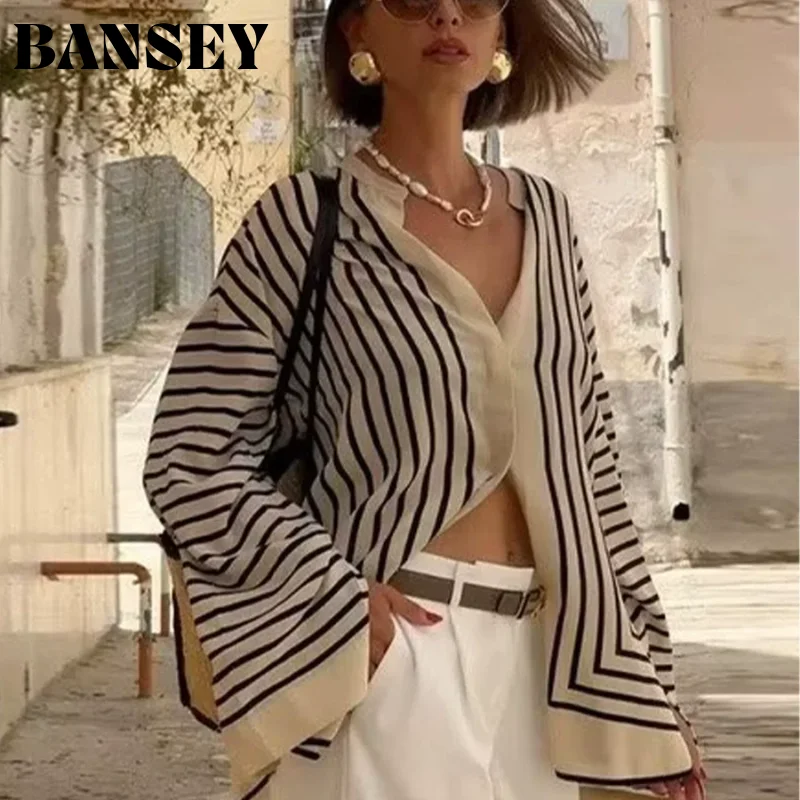 

Новинка 2026: Повседневная женская шелковая рубашка в полоску, свободного кроя, с круглым вырезом, на пуговицах, с длинными расклешенными рукавами, блузка-рубашка, уличная одежда, женские топы