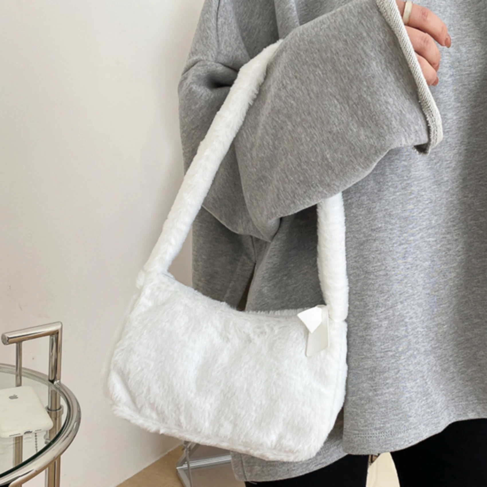 Women Plush Bag Fashion Autumn Winter Soft Elegant Lady Handbag Simple High Quality Shoulder Bags Solid Color Cute Underarm Bag