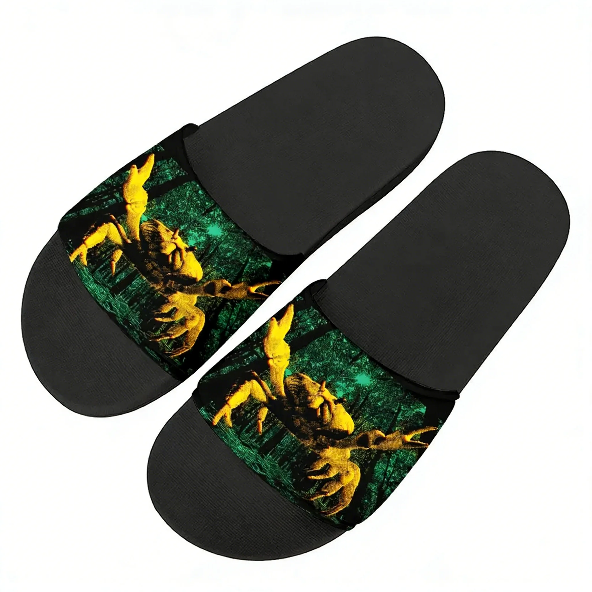 

Ужасы не кончаются, но я всё ещё настаиваю на глупых японских тапочках-лягушках, водных тапочках, мужских и женских летних тапочках, сандалиях для бассейна.