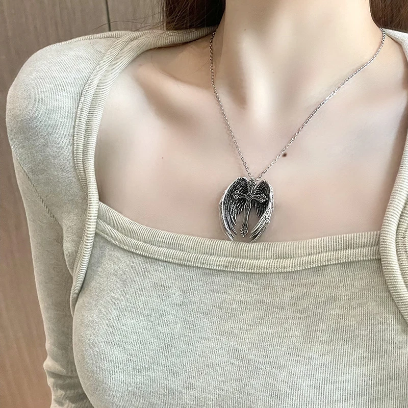 Vintage Angel Wings Cross Pendant Necklace For Men Women Personalized Simple Punk Gothic Necklace Jewelry Accessories Gifts
