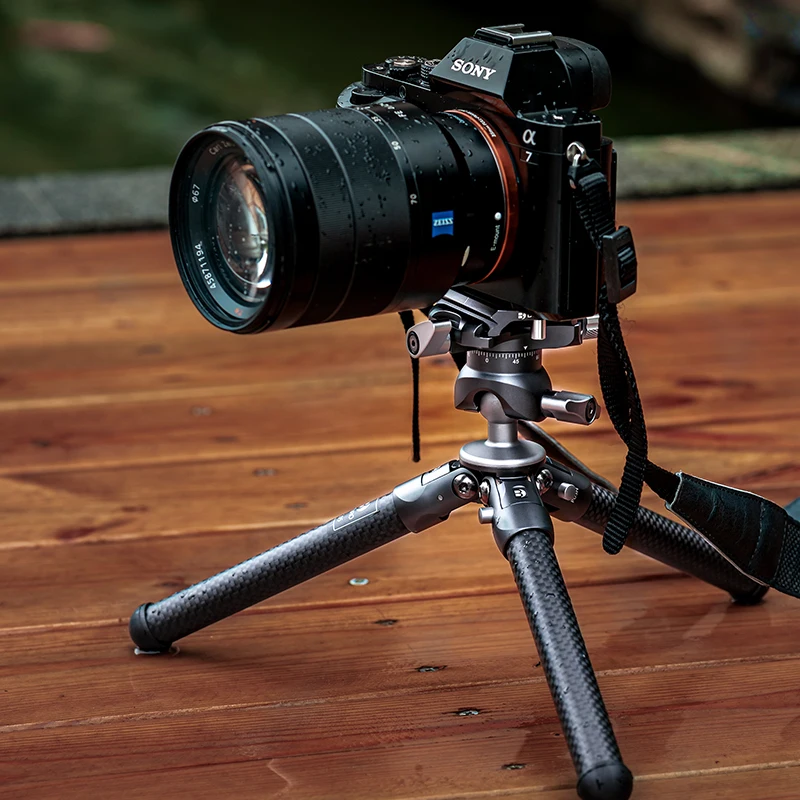 Benro SC05K SC05KWA حامل كاميرا ثلاثي القوائم لسطح المكتب من ألياف الكربون مع رأس FS20 للعرض المباشر Vlog Max تحميل 3 كجم