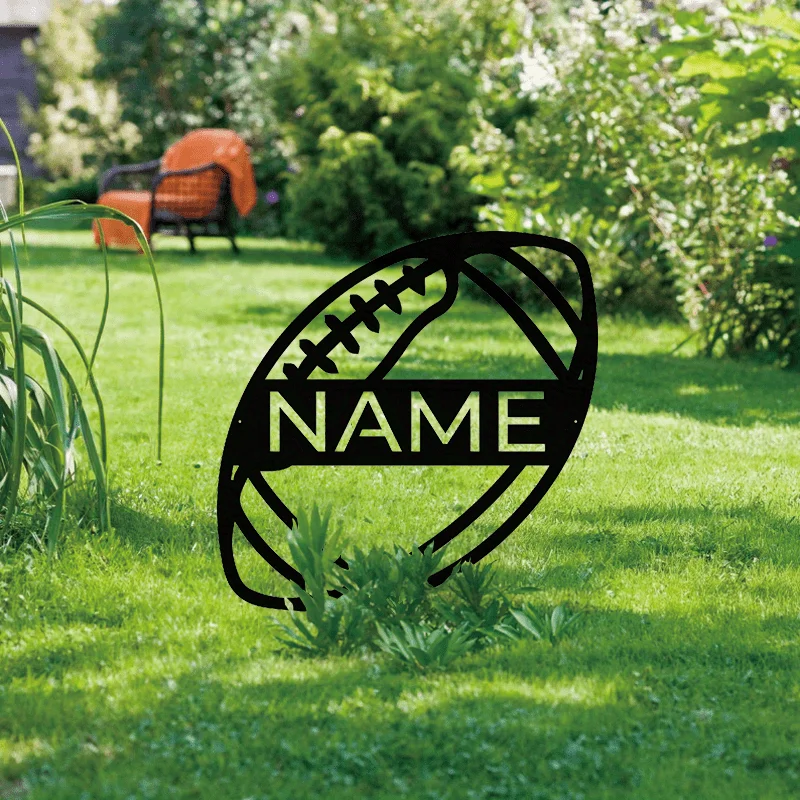 

Уникальное металлическое настенное украшение для футбола Gridiron со знаком команды идеально подходит в качестве специального подарка для футбольных звезд и фанатов