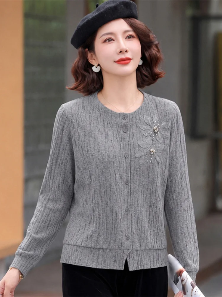 chemise-tendance-pour-maman-style-pull-vetements-pour-femmes-d'age-mur-et-agees-40-60-ans-decoration-3d-tenue-d'automne