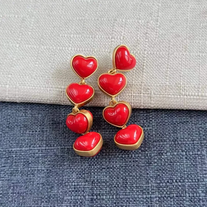 Fashion Jewelry New Cute 3D Double-Sided Heart Stud Earrings for Women, Unique Design, Two Colors Available