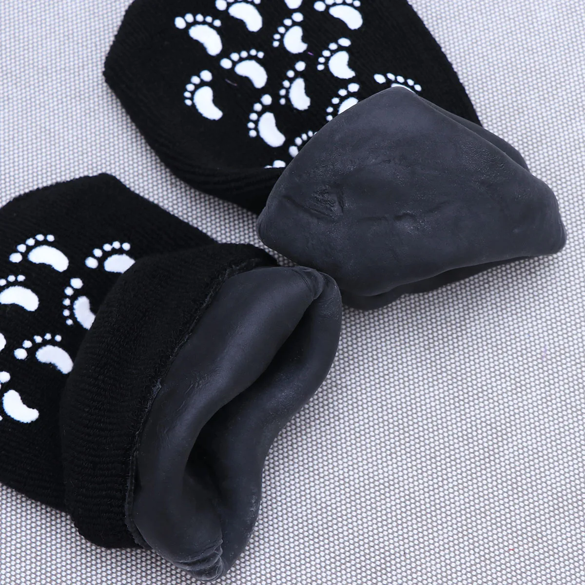 

4Pcs Foot Moisturizing Gel Socks Spa Socks Whitening Softening Cracked Heels Non Slip Grip for Long Standing Foot Whitening Sock