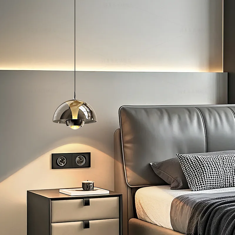 

Italian-style flower bud bedside small chandelier, modern simplicity, light luxury, high-end entrance bar can lift bedroom chand