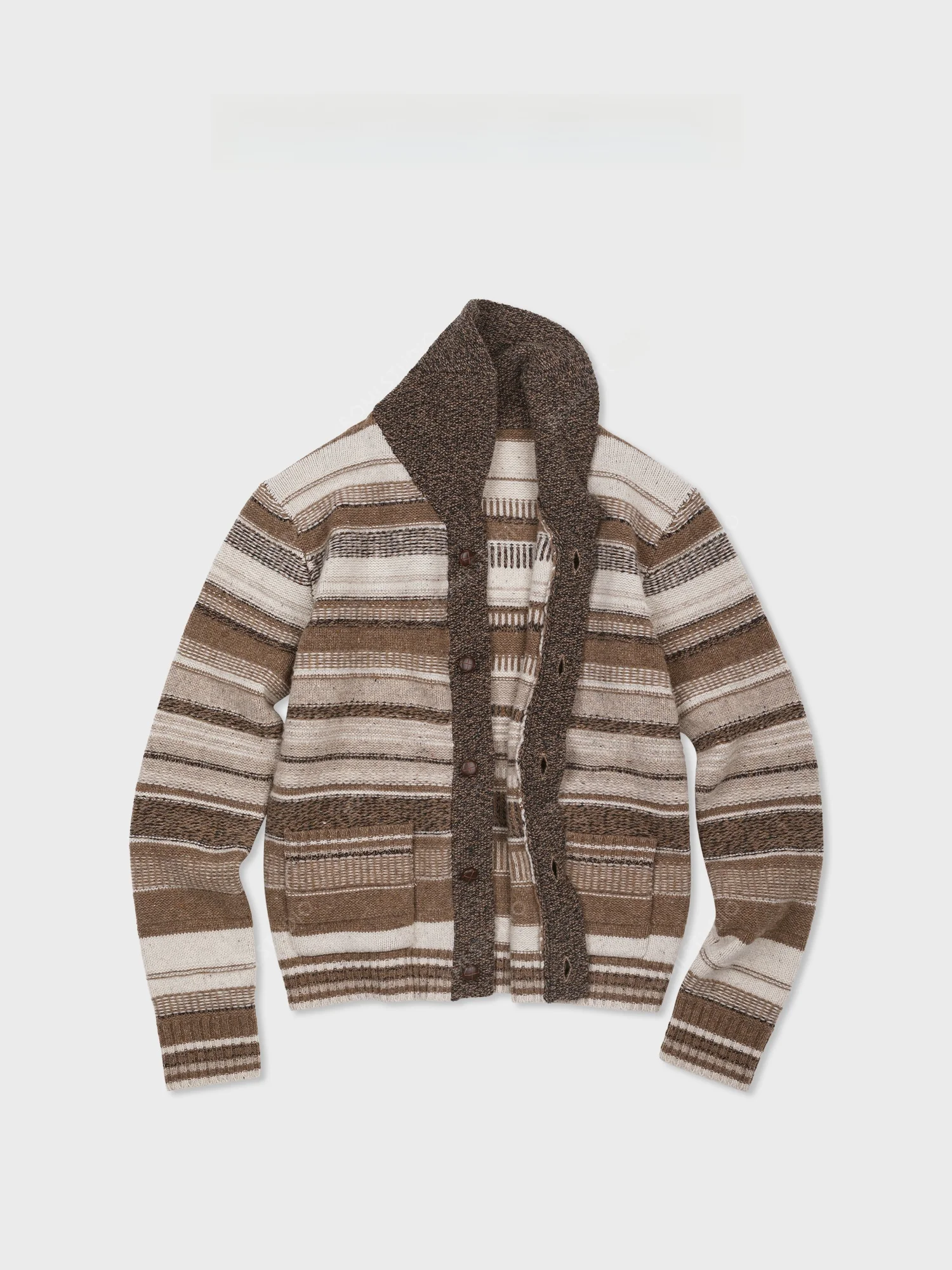 

Женский вязаный жакет Romi Studio из высококачественной шерсти с винтажным полосатым узором и отворотами, модель RSS82209, коллекция Весна 2026, длина до плеч