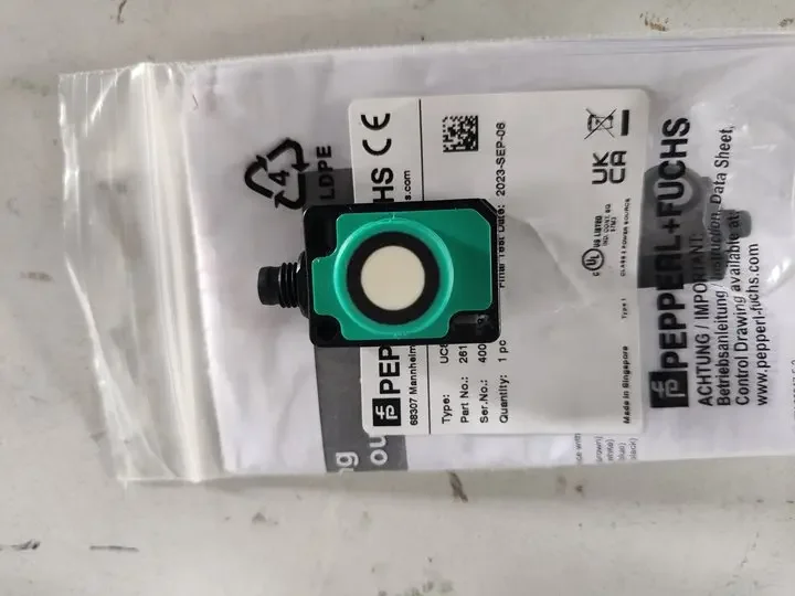 UC800-F77S-EP-IO-V31