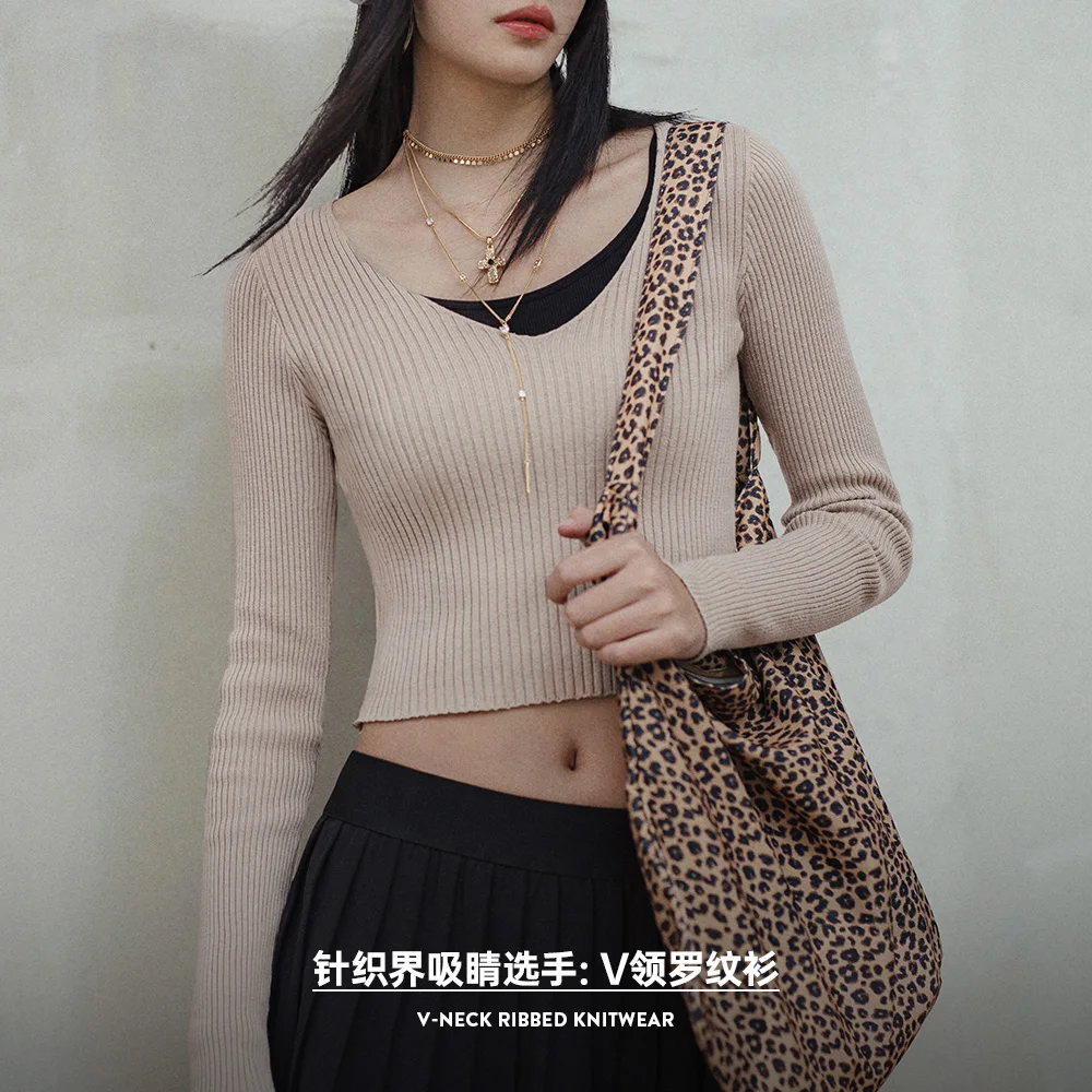 Maden Women Vertical Strip Knitwear Black Short Slim Tops Fall and Winter Innerwear Female Solid Color V-Neck Pullover Gray Top