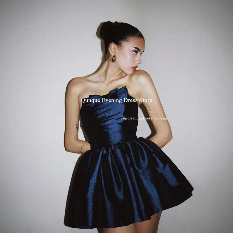 Qunque Short Navy Blue Satin Homecoming Dress Mini Strapless Ruched Cocktail Dresses Customized Bow Vestido Para Graduacion 2025