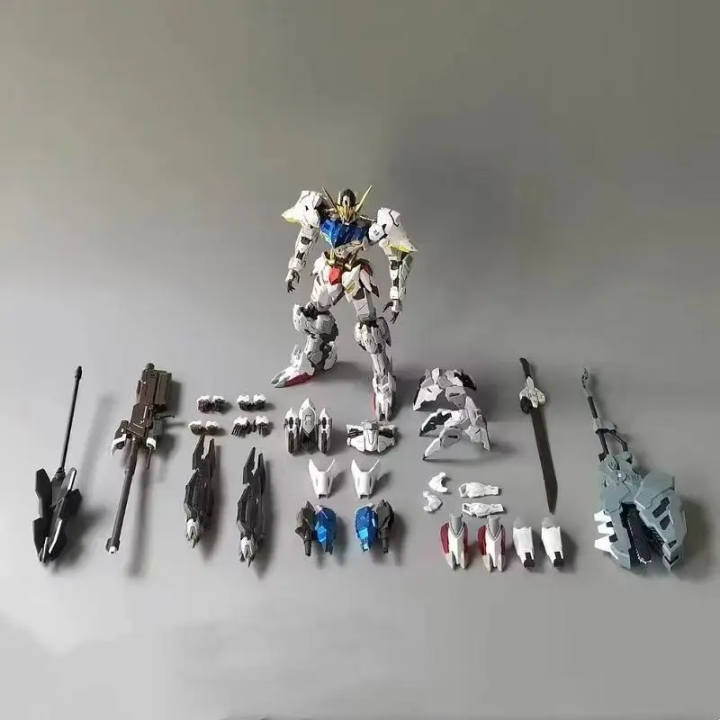 In Magazzino Mg 1/100 Daban 8818 Action Figure di Ferro Sangue Barbatos Hirm Mecha Modello di Montaggio Kit di Plastica Robot Collezione Giocattoli Regali