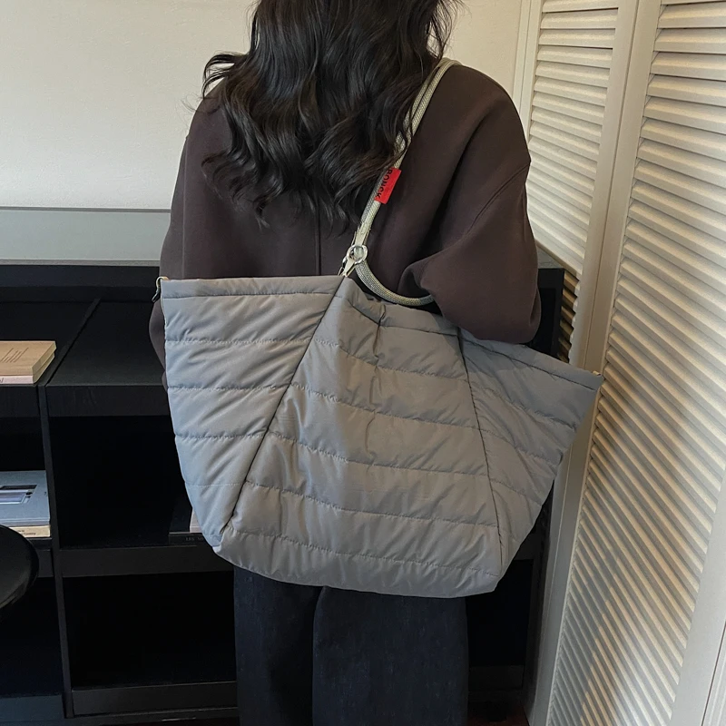 

Large Capacity Fabric Tote Bag Trendy Shoulder Purses Lady Shopper Shopping Underarm Bag Female 2026 New Handbags