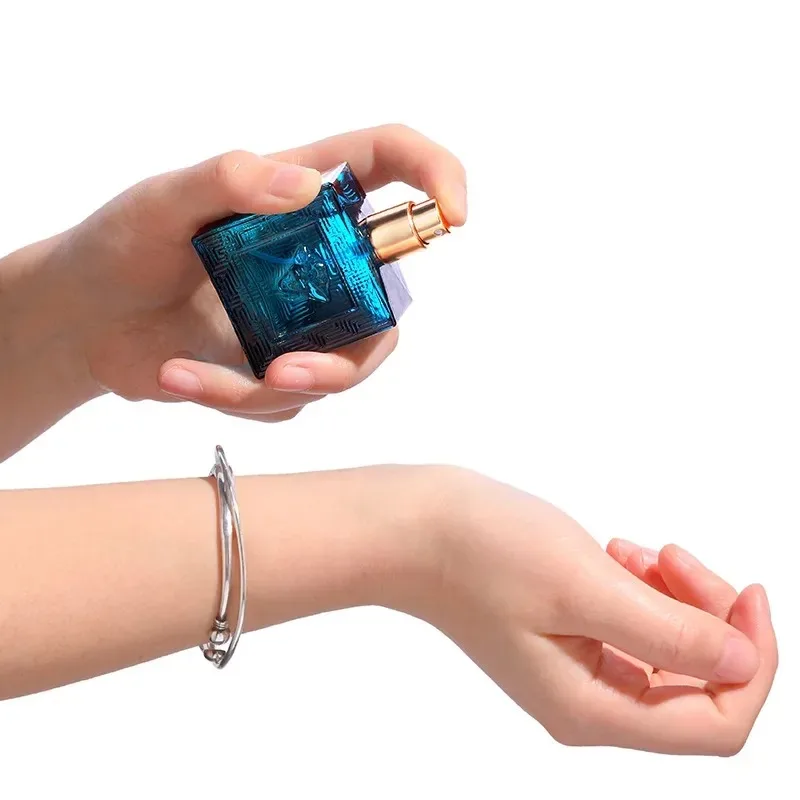 30ML Keulen Mannen Parfum Langdurige Merk Parfum Spray Flirten Feromoon Sandelhout Lichte Geur Trend Gentleman