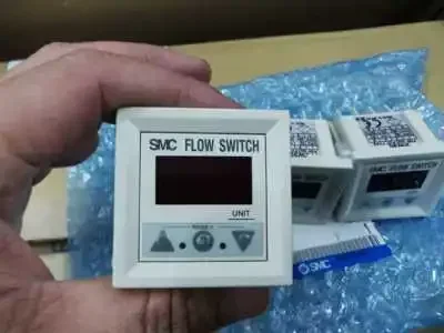Flow sensor digital display switch PF2W301-A
