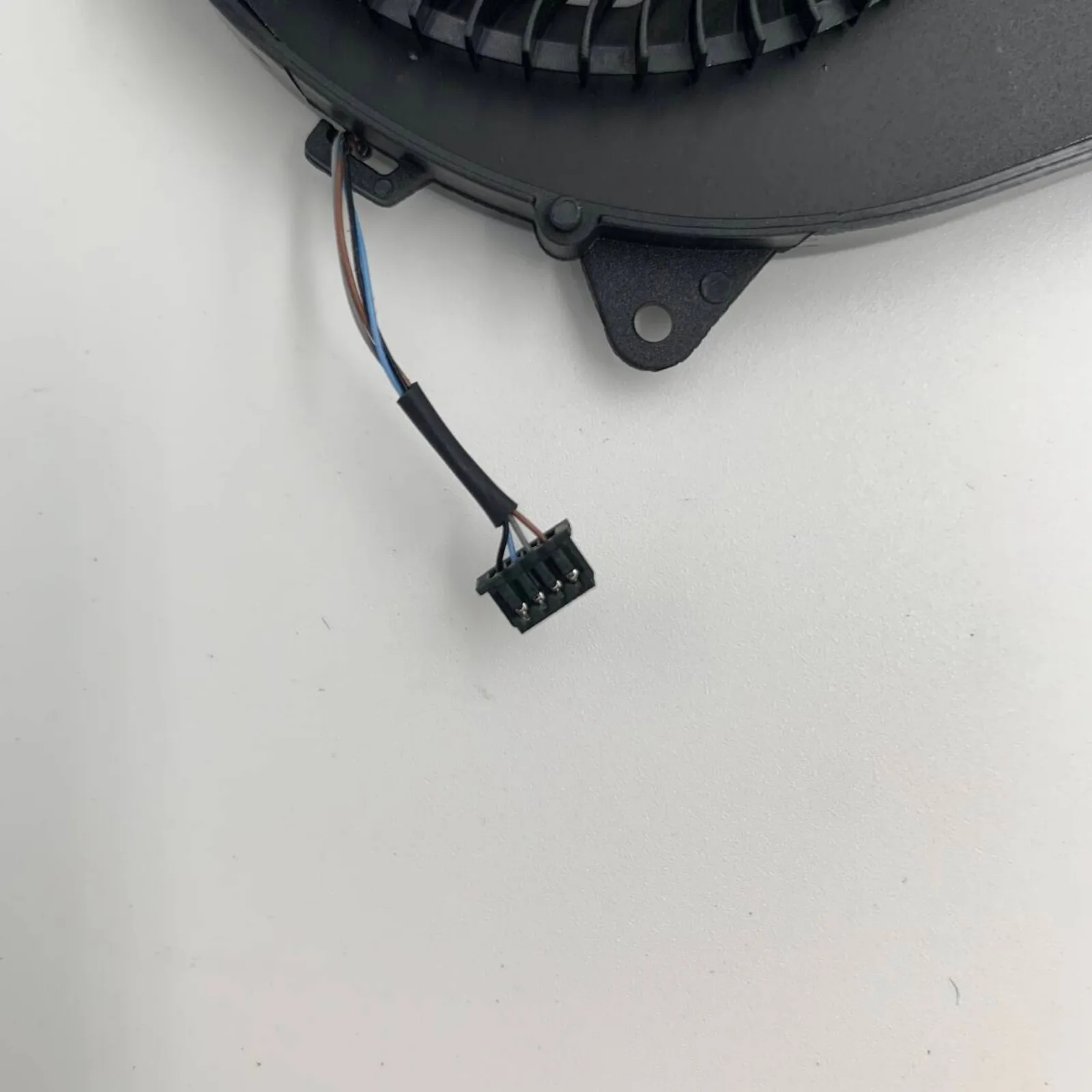 

Охлаждающий вентилятор для графического процессора ноутбука Lenovo Legion 5-15IMH05H 5-15IMH05 5-15ARH05 R7000P 2020