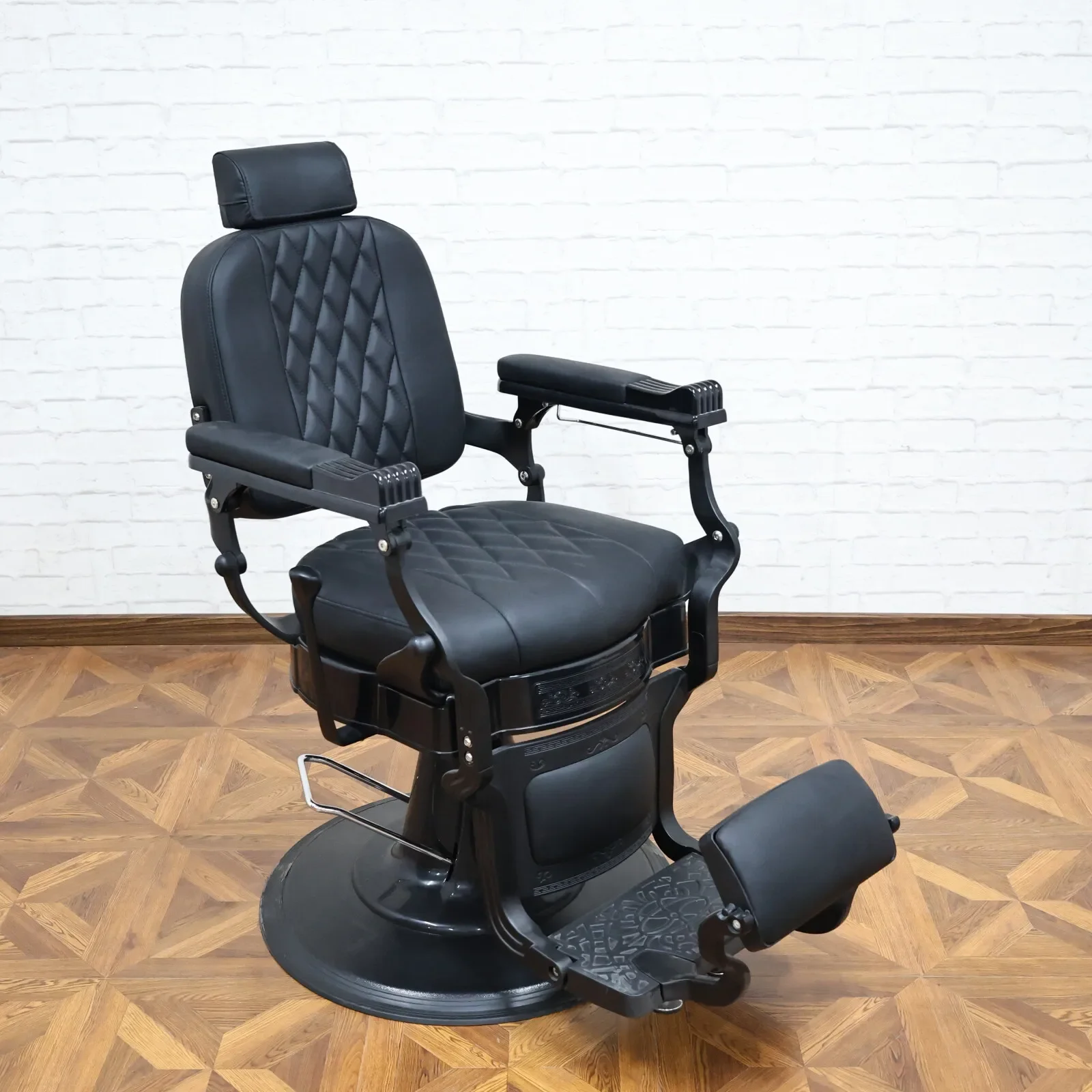 

Парикмахерское кресло 360° ° Вращающийся и лежащий диагональный гидравлический подъемник, черные стулья, мебель для парикмахерской