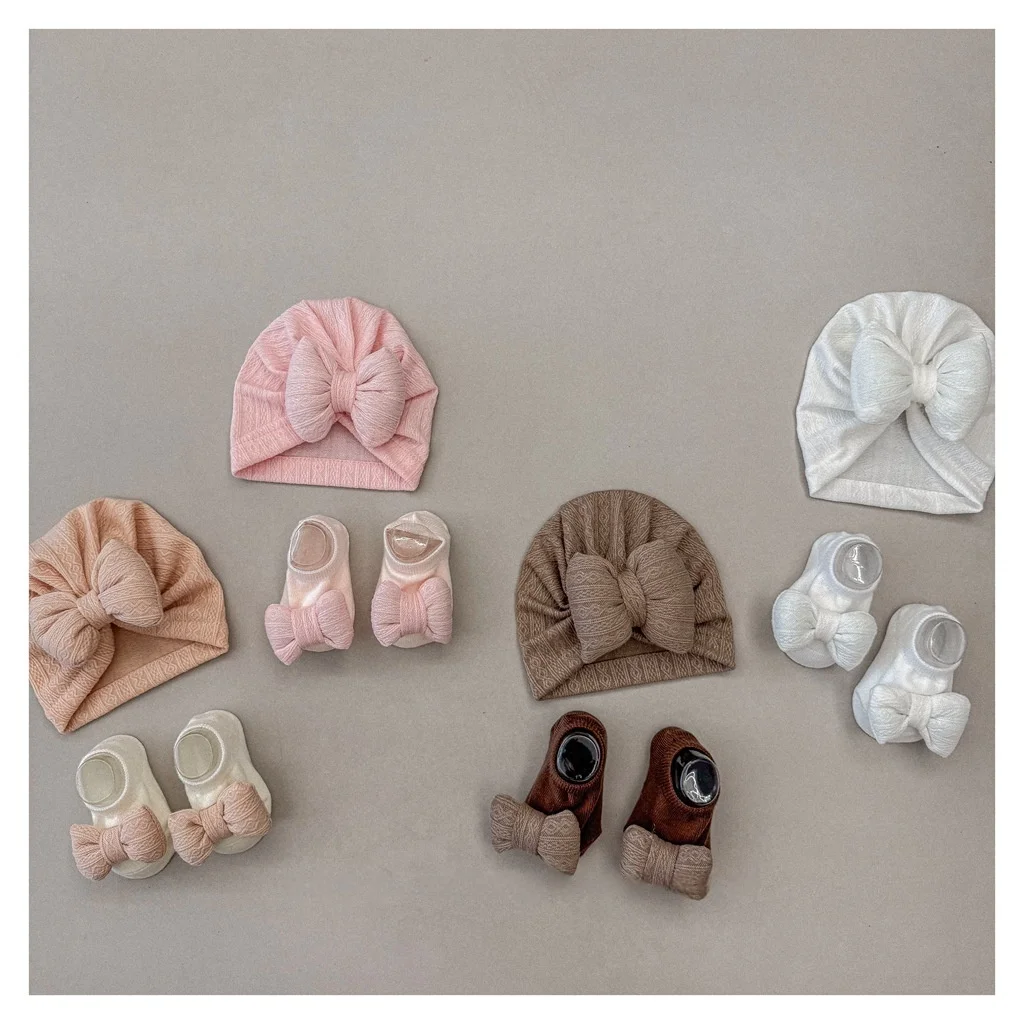 

Stretchy Knit Bowknot Design Minimalist Fresh Tones Baby Cotton Beanie Hat and Non slip Socks Set Soft Comfort Fits Newborn
