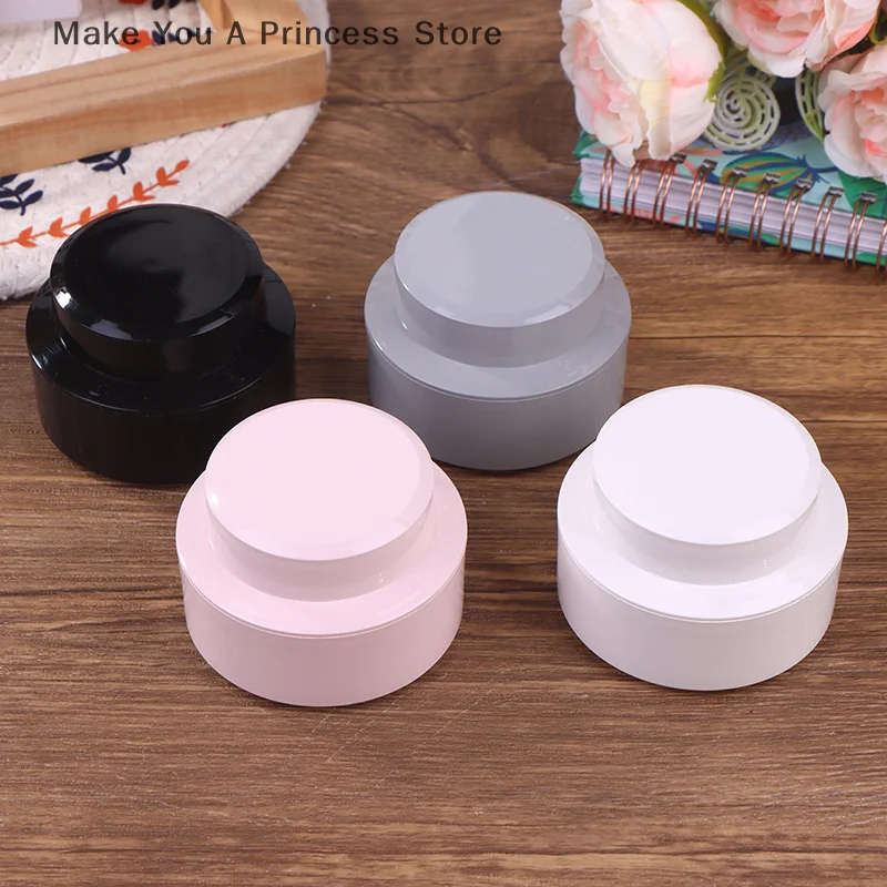 

1 PCS 15/30/50g Empty Plastic Nail Art Cosmetic Round Containers Jar Small Sample Cream Pot Nail Gel Powder Box Shade Box