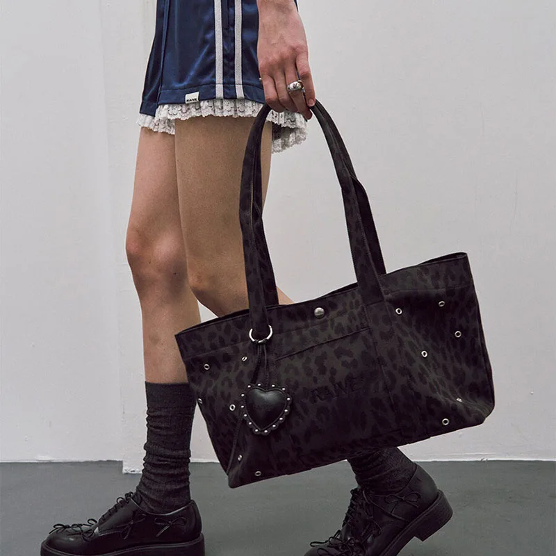 

Retro Leopard Print Underarm Tote Bag Large Capaci Commuter Single oulder Bag Autumn Winter New Sle High End Feeling