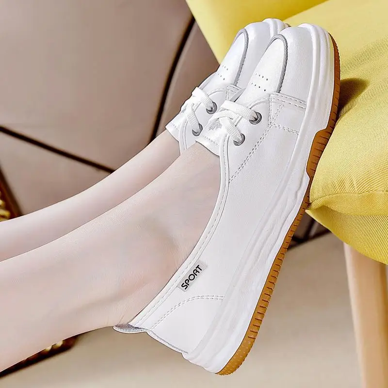 Flat-soled women's shoes leather soft-soled breathable mother shoes women's single Mokasin large-size beef tendon sole loafers