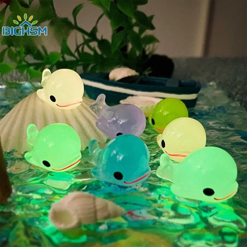 1Pcs Luminous Little Dolphin Marine Animal Ornament Glow Pendant Micro Garden Craft Resin Landscape Fish Tank Decoration