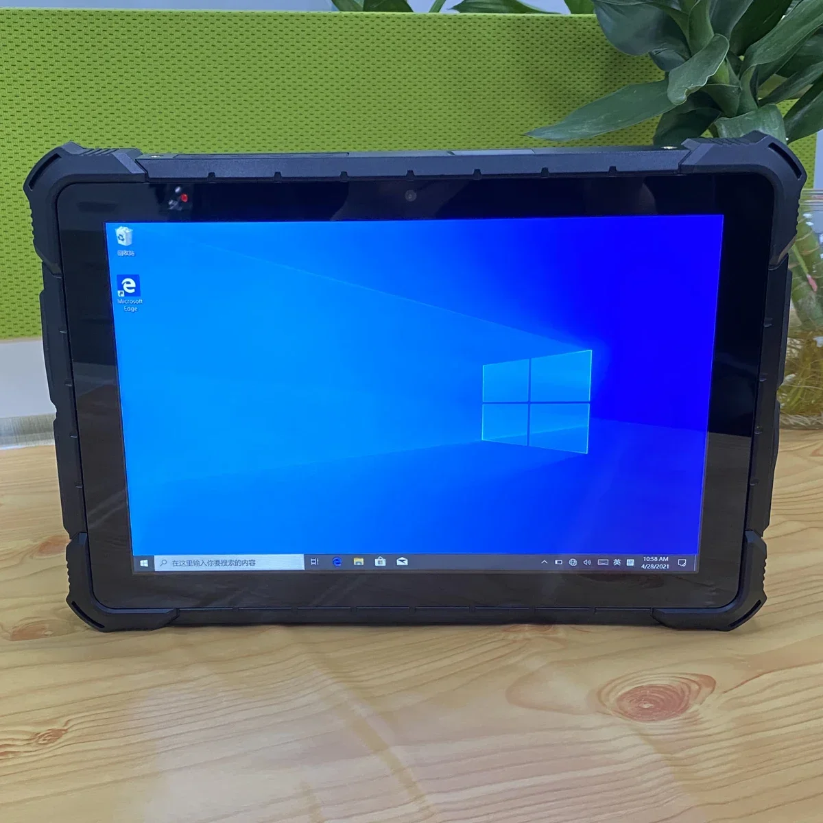 Windows 10 10.1 Inch Rugged Tablet Intel N4200 5.0MP Rear Camera Wrist Strap