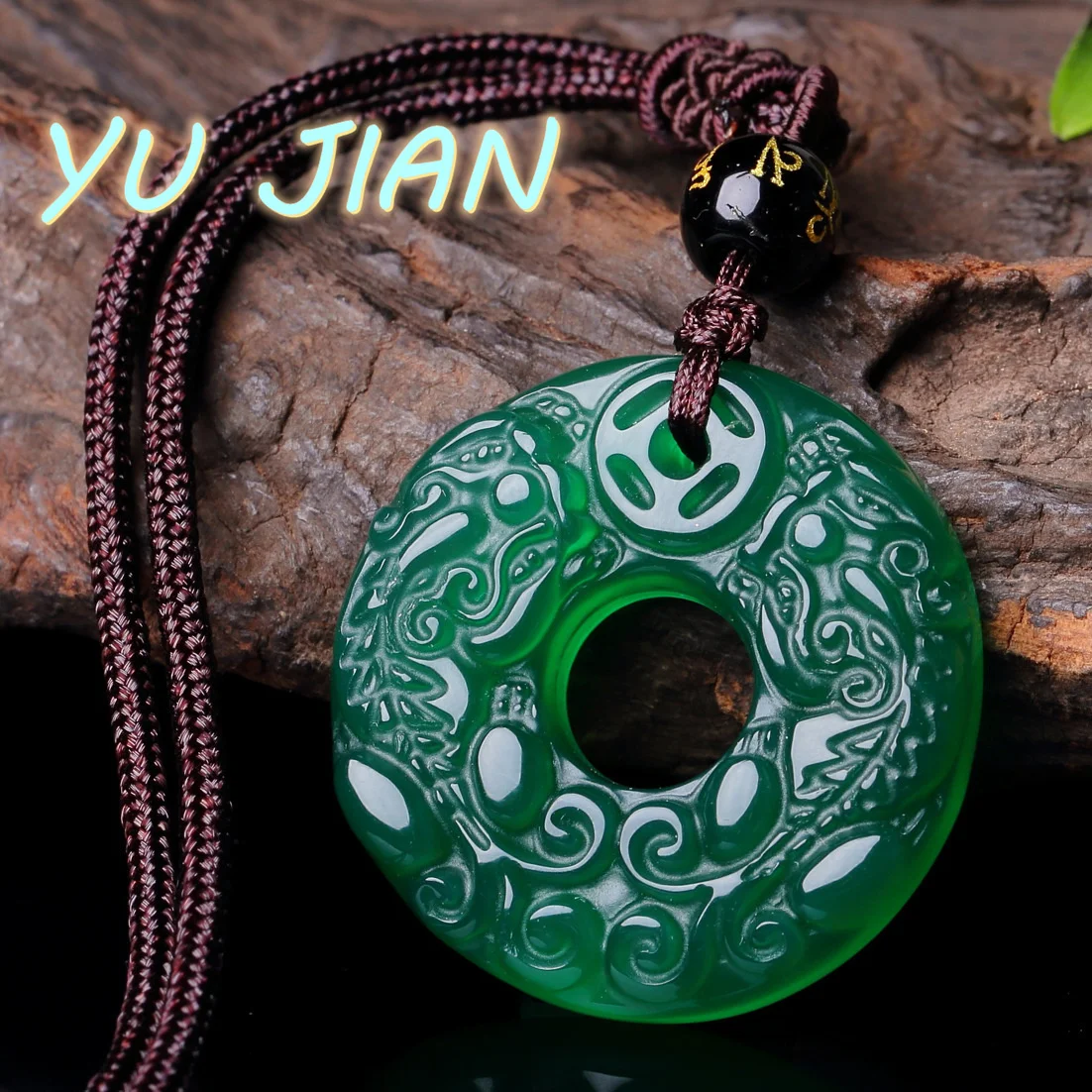 Natural  Chalcedony Pendant Necklace  Hand Carved Jade Agate Black Buckle Fashion Lovers Jewelry Gift Accessories