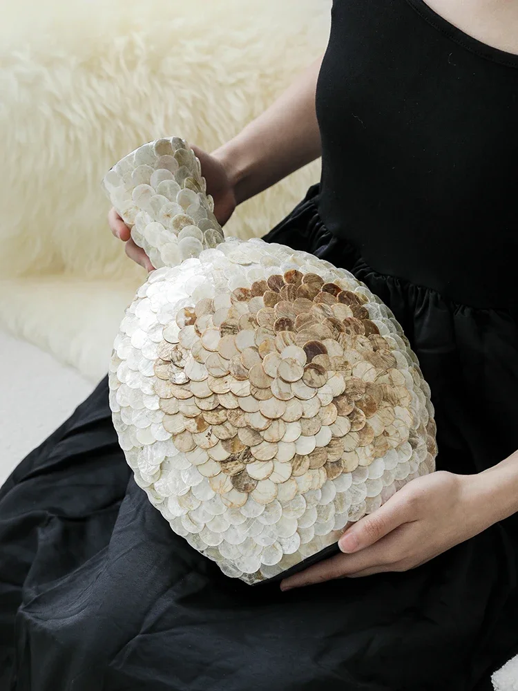 French light luxury gold shell art vase creative high-end home decoration ornament handmade table arrangement flower vase