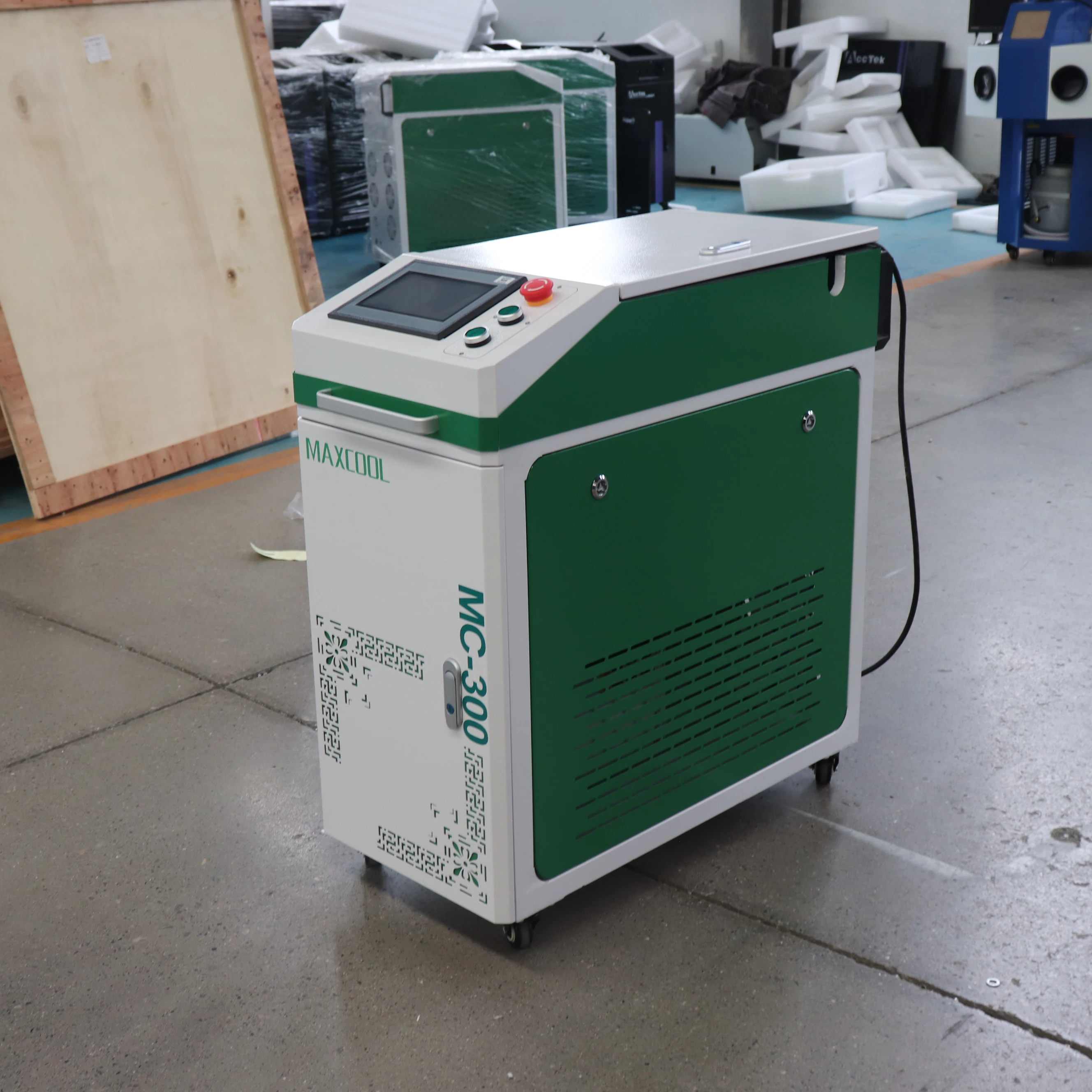 

Портативный лазерный очиститель 500 Вт для удаления краски, ржавчины и масла, 300 Вт, 200 Вт, 100 Вт, с воздушным охлаждением