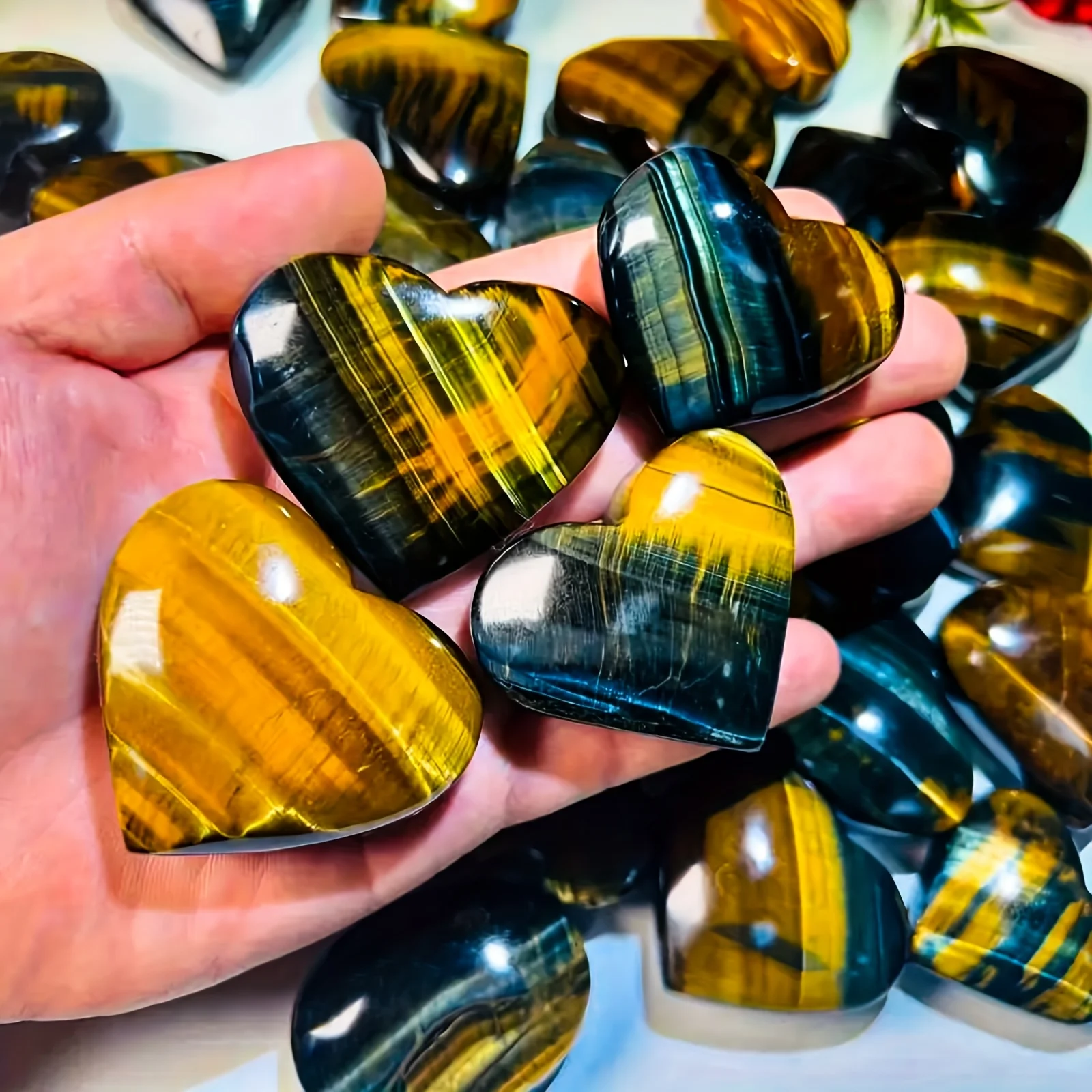 1pc Tiger Eye Stone Heart Natural Yellow & Blue Quartz Crystal with Golden Stripes Smooth Polished for Home Decor Elegant Gift
