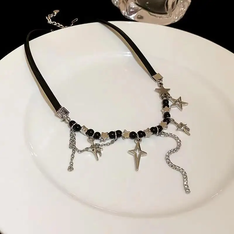 Punk Stern Pentagramm Halskette für Frauen Mode Intarsien Strass Quasten Halsband Schwarz Seil Halskette Y2K Stil Zubehör Geschenke – Detail 7