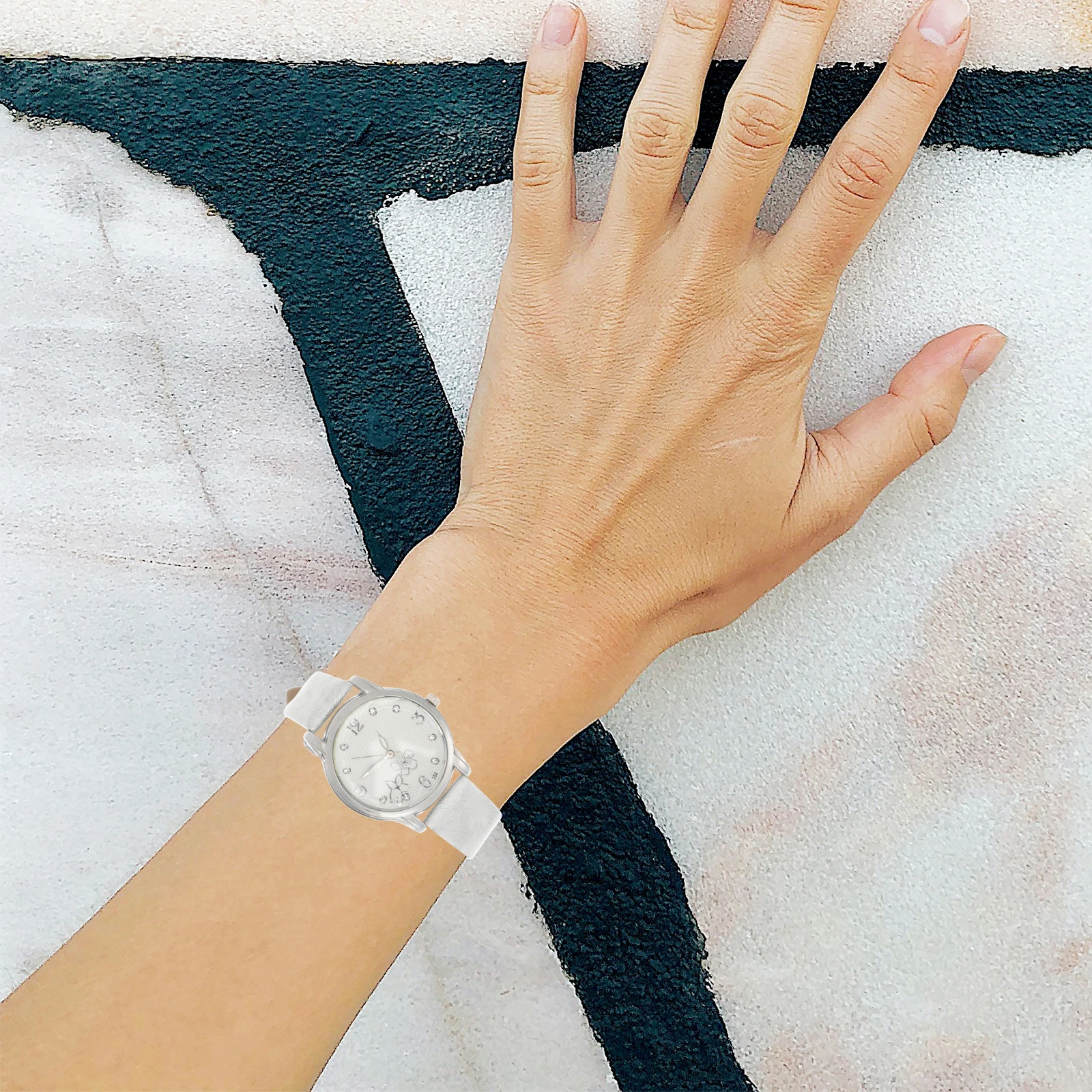 

Женские часы с ремешком, легкие, прочные, регулируемые, повседневные наручные часы для отдыха для девочек, женские подарочные часы, женские наручные часы