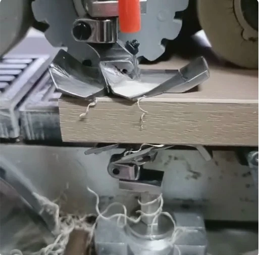 Edge Banding Machine Floating Flat Spatula Blowing High-Gloss PET Scraping Edge to Glue Line Does Not Hurt the Board