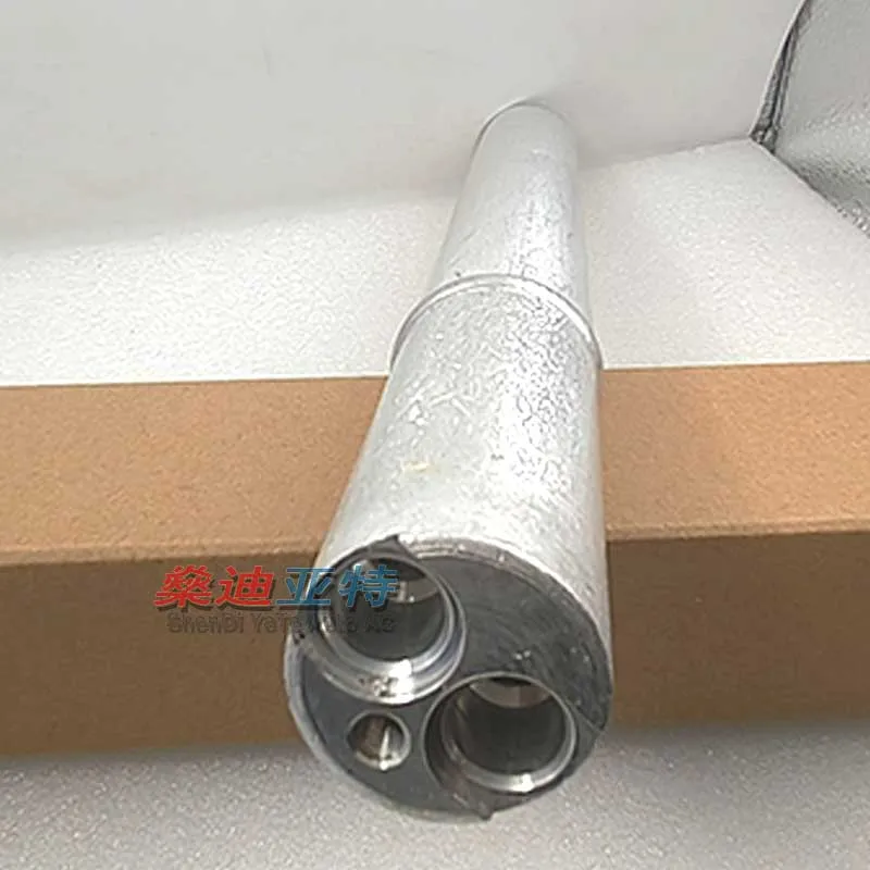 25952884 AC Receiver Drier For 10-17 GMC Terrain 2.4L 3.0L 3.6L Canyon 5.3L Chevrolet Colorado Equinox Hummer H3 H3T 25964059