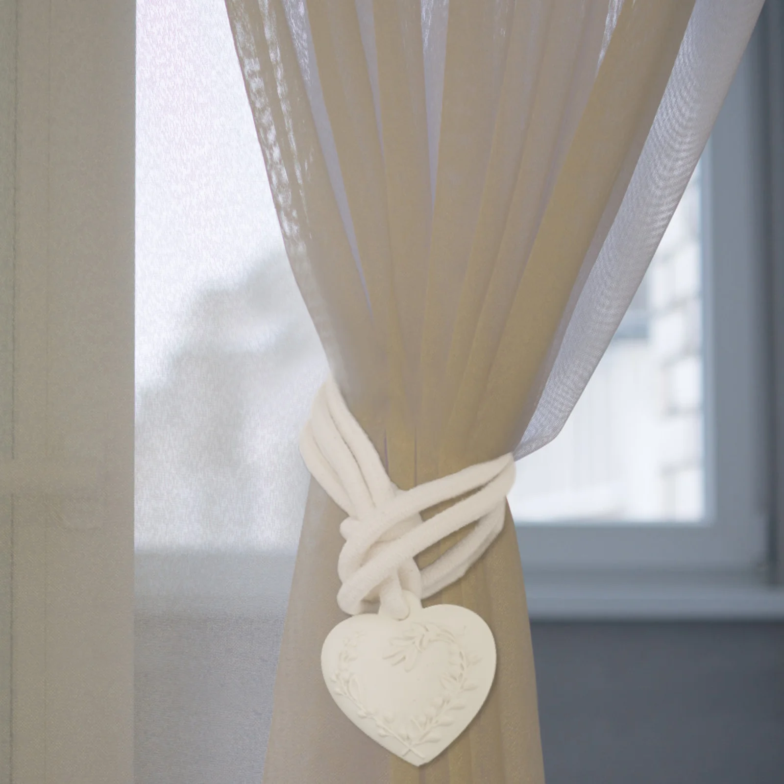 

2Pcs Elegant Curtain Tiebacks White Heart Design Cotton Rope Stylish Curtain Accessories for Bedroom Living Room Window
