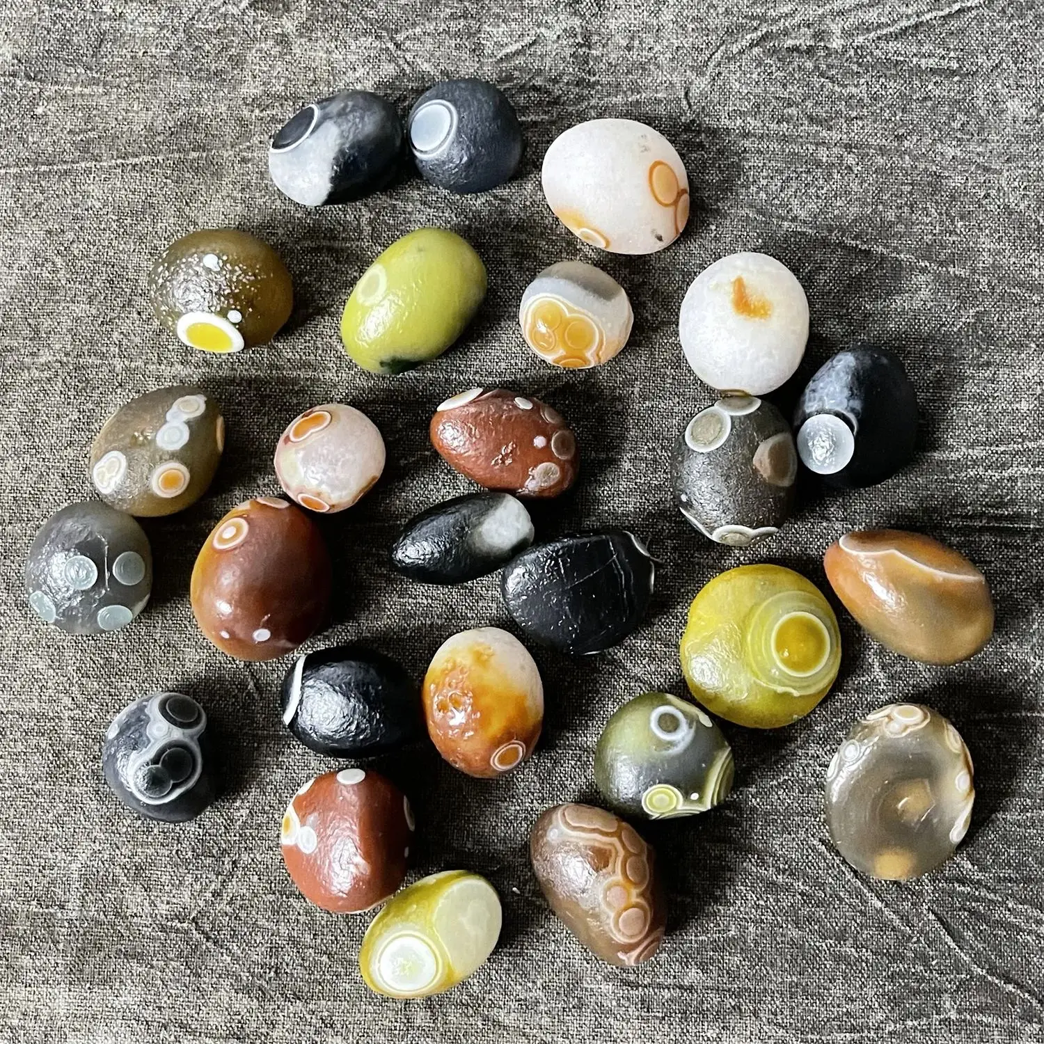 1pcs/lot Multi-eyed Gobi Big Agate Wisdom Large Medium Small Sky Eyeballs world cherishes collectibles Miraculous strong energy