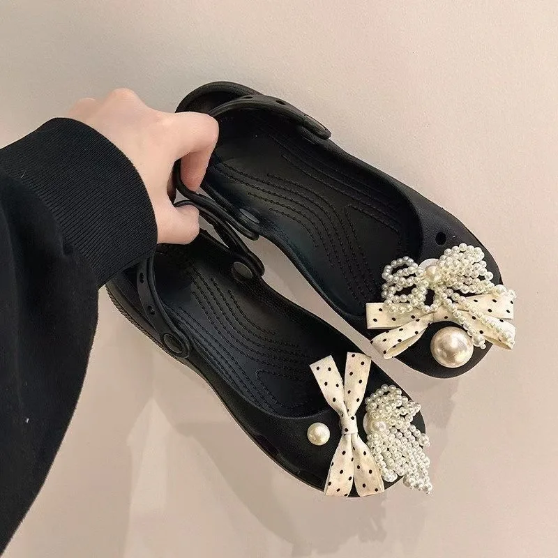 Sapatilhas de balé femininas, sandálias, sapatos femininos com furos, calçados femininos de praia de uma só peça, chinelos frescos para casa, feminino