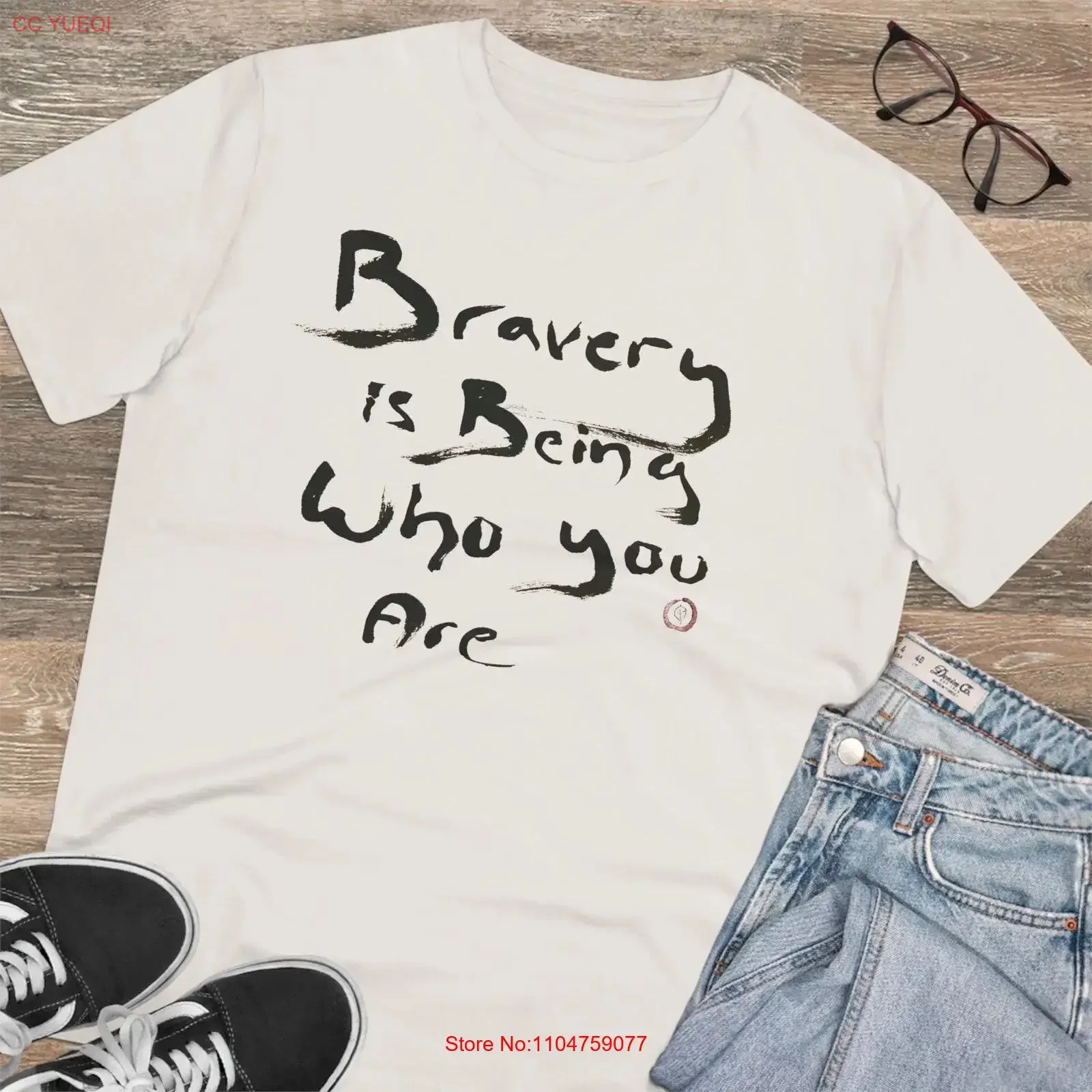 T-shirt bio « La bravoure est d'être qui tu es » – Cadeau de pleine conscience pour lui, citation inspirante, spirituel, vintage, effet délavé