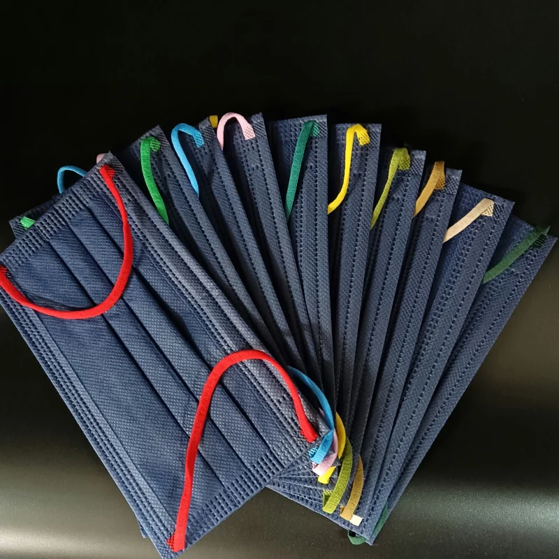 

Женская одноразовая маска глубокого синего цвета с высоким эстетическим качеством, в индивидуальной упаковке, с креплением на уши, для защиты от пыли и заболеваний