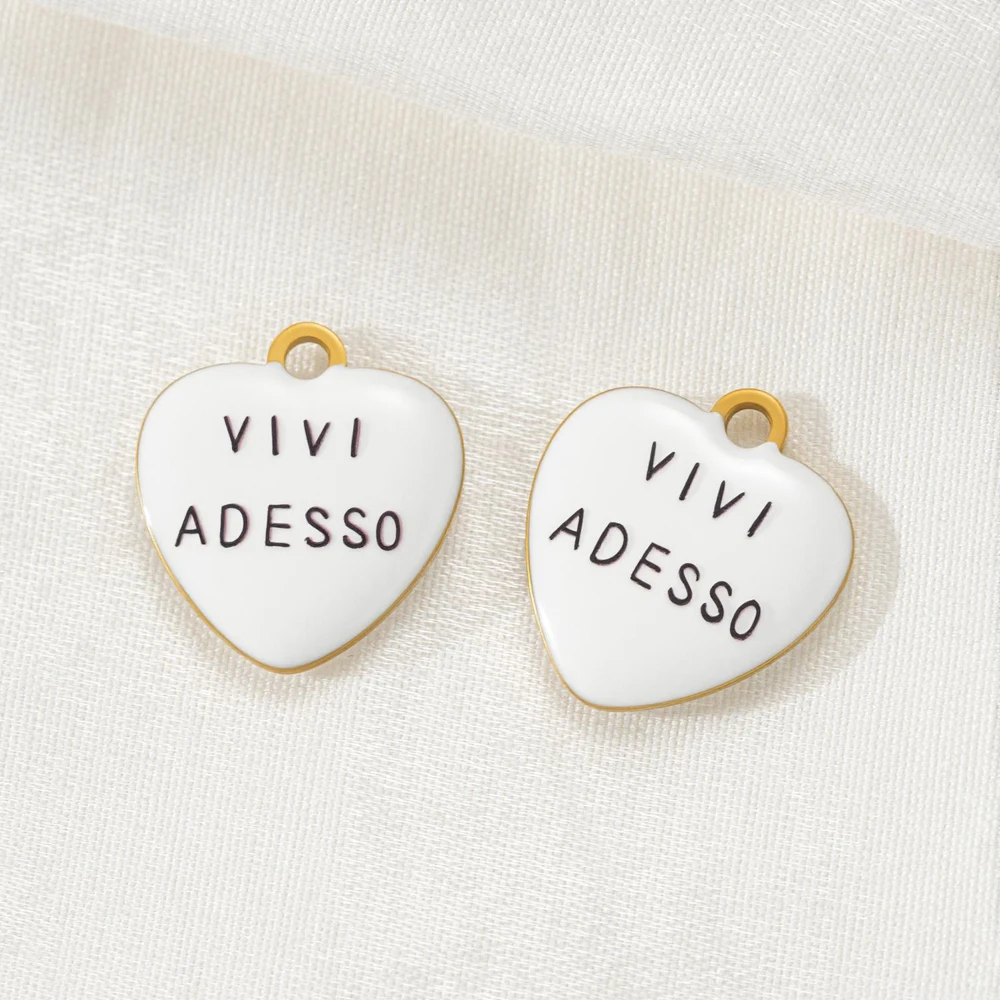 2 Stück Keramikanhänger mit italienischen Worten „Love“, geometrische runde Emaille-Anhänger aus Edelstahl für DIY-Halsketten, Armbänder und Damenschmuck – Detail 8