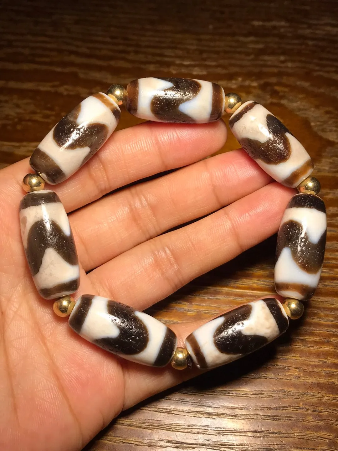 

White Heart to Pure Tiger Tooth Pattern Celestial Bead Bucket Bead Bracelet Natural Agate Multi Treasure String for Men and Wome