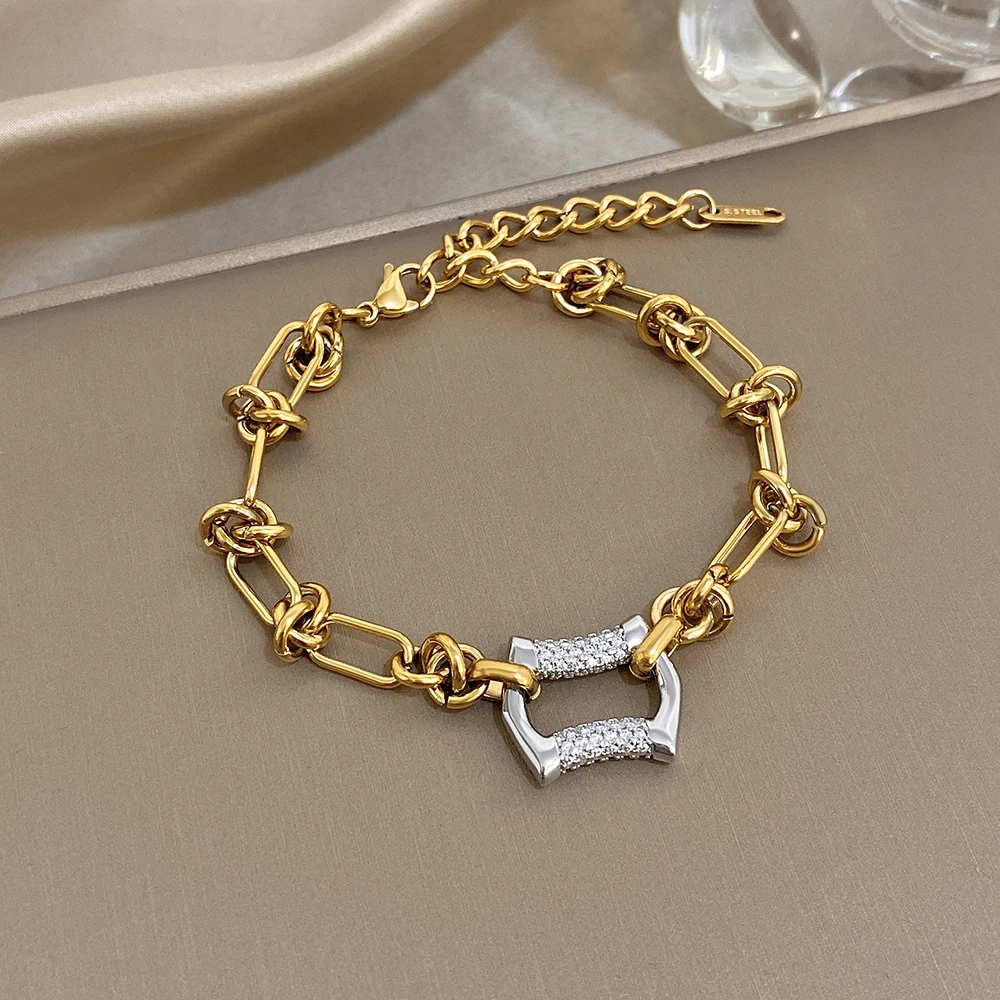 

DODOHAO Classic Gold Color Stainless Steel Chunky Chain Bracelet Women Vintage Hollow Out Geometric Bracelet Waterproof Jewelry
