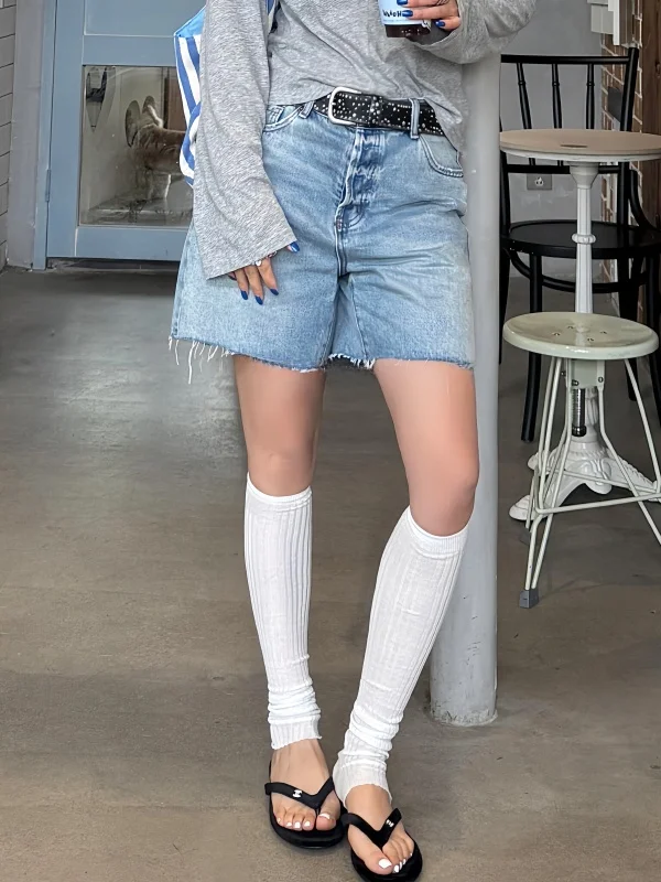 

Retro American Blue Denim Shorts Women Summer 2026 Street Style Loose Casual Good Looking Frayed Five-Point Pants
