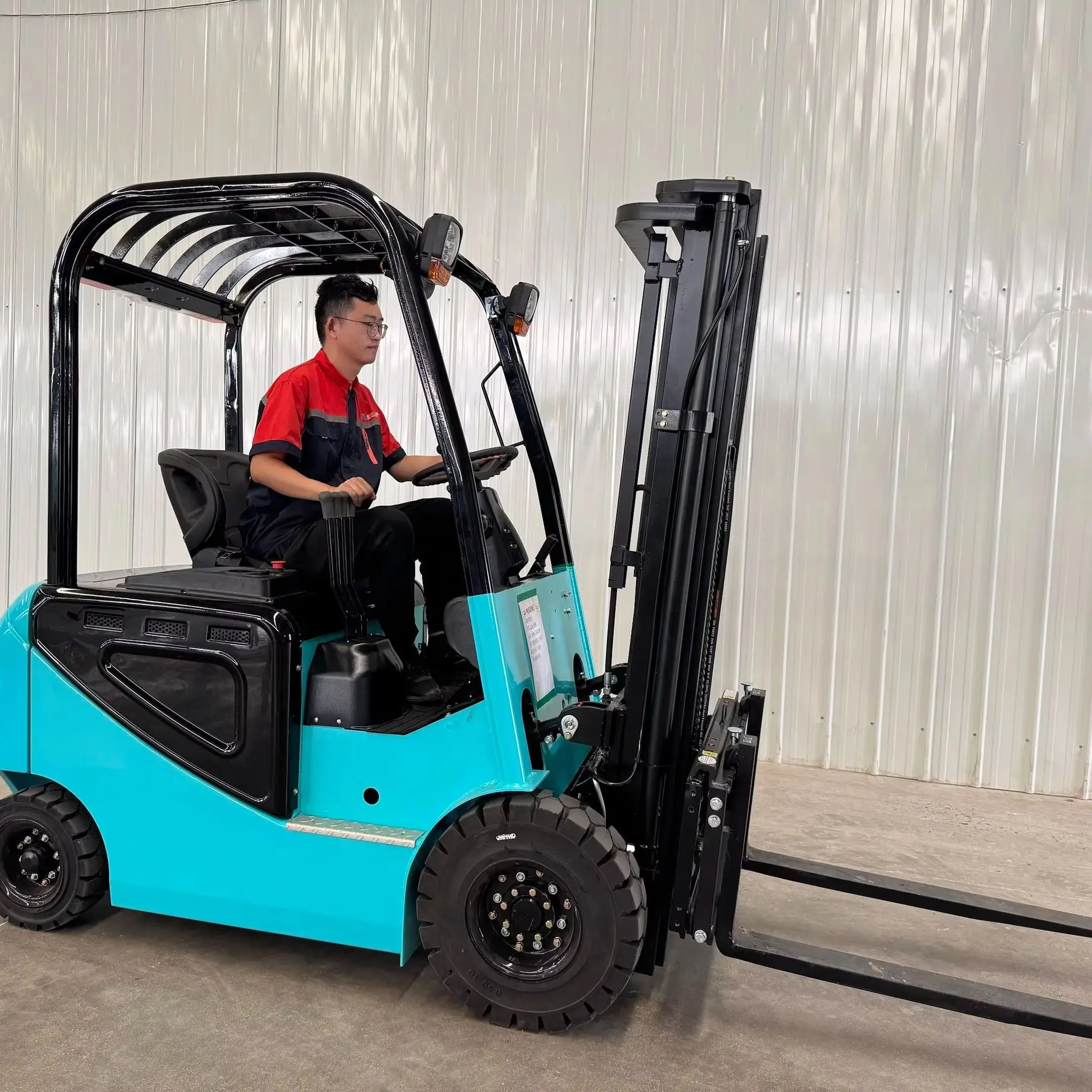 Reliable Electric Forklift Truck Compact Counterbalance Lifter for Warehouse and Workshop