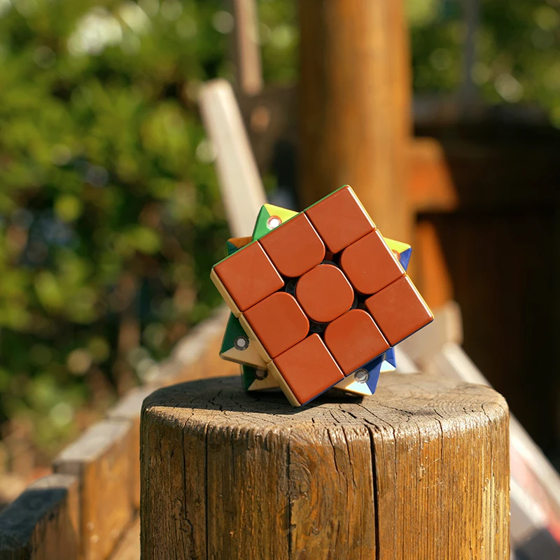 マット仕上げマジックキューブパズル子供のおもちゃ磁気最高のギフト 3X3 プロフェッショナルキューブシングル高速サイレントゼロ遅延超高速回転