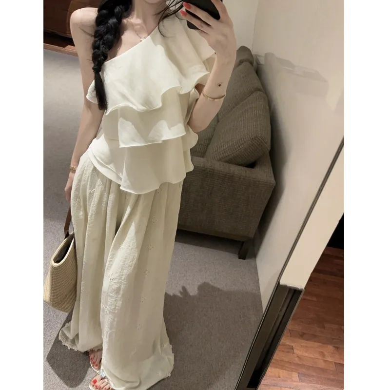 

Fashionable White Simple Shoulder Bared Design Holiday Style Shirt Top with Lace Trim Loose Fit Short Length Polyester Fiber